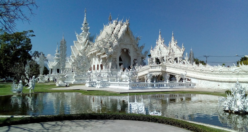 Белый Храм или Ват Ронг Кхун в Чианг Рай